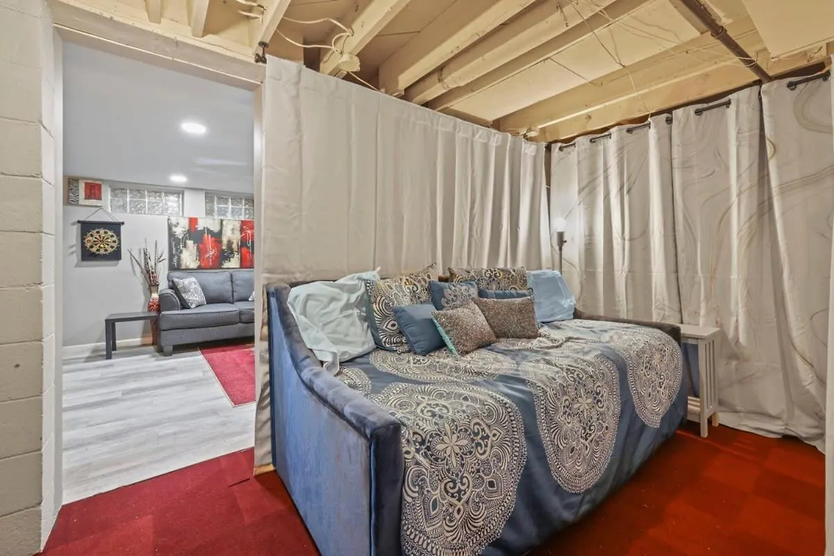 펜션 The Blue Door Dream - Stunning Design Very Quiet 콜럼버스